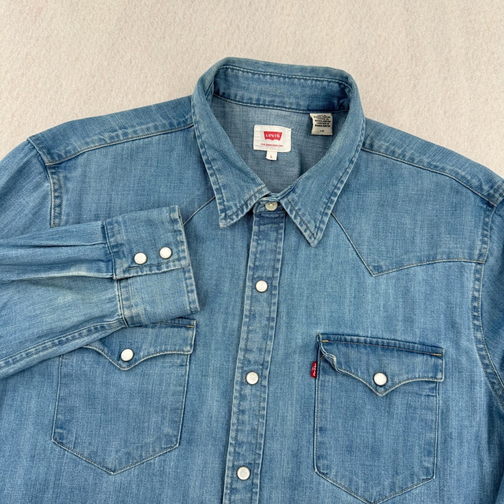 Levis Mens L Western Pearl Snap Denim Button Down Shirt Light Wash Blue Workwear